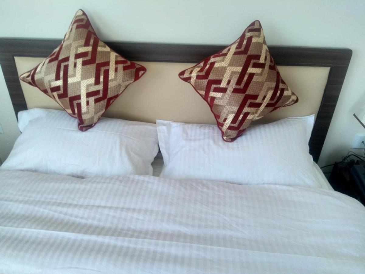 Hidden Leaf Bed & Breakfast Lalitpur Bagian luar foto