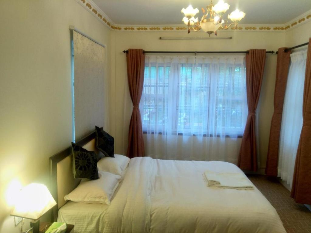Hidden Leaf Bed & Breakfast Lalitpur Bagian luar foto